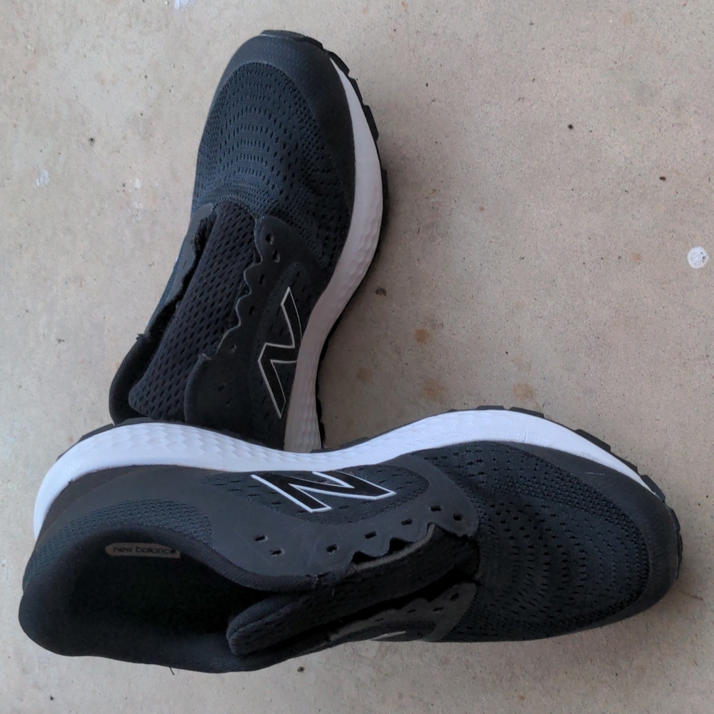Men's new balance size 9 black